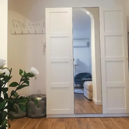 Apartment Vacation *