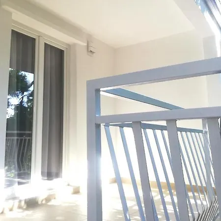 Apartment Vacation *