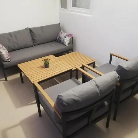 Vacation Apartment *