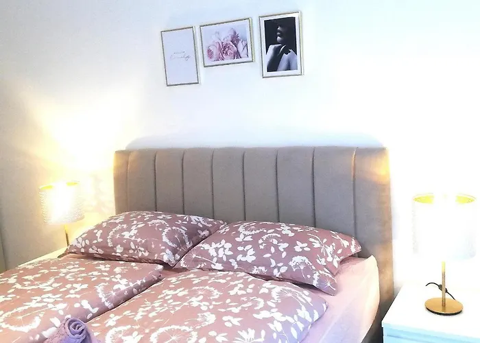 Vacation Apartment *